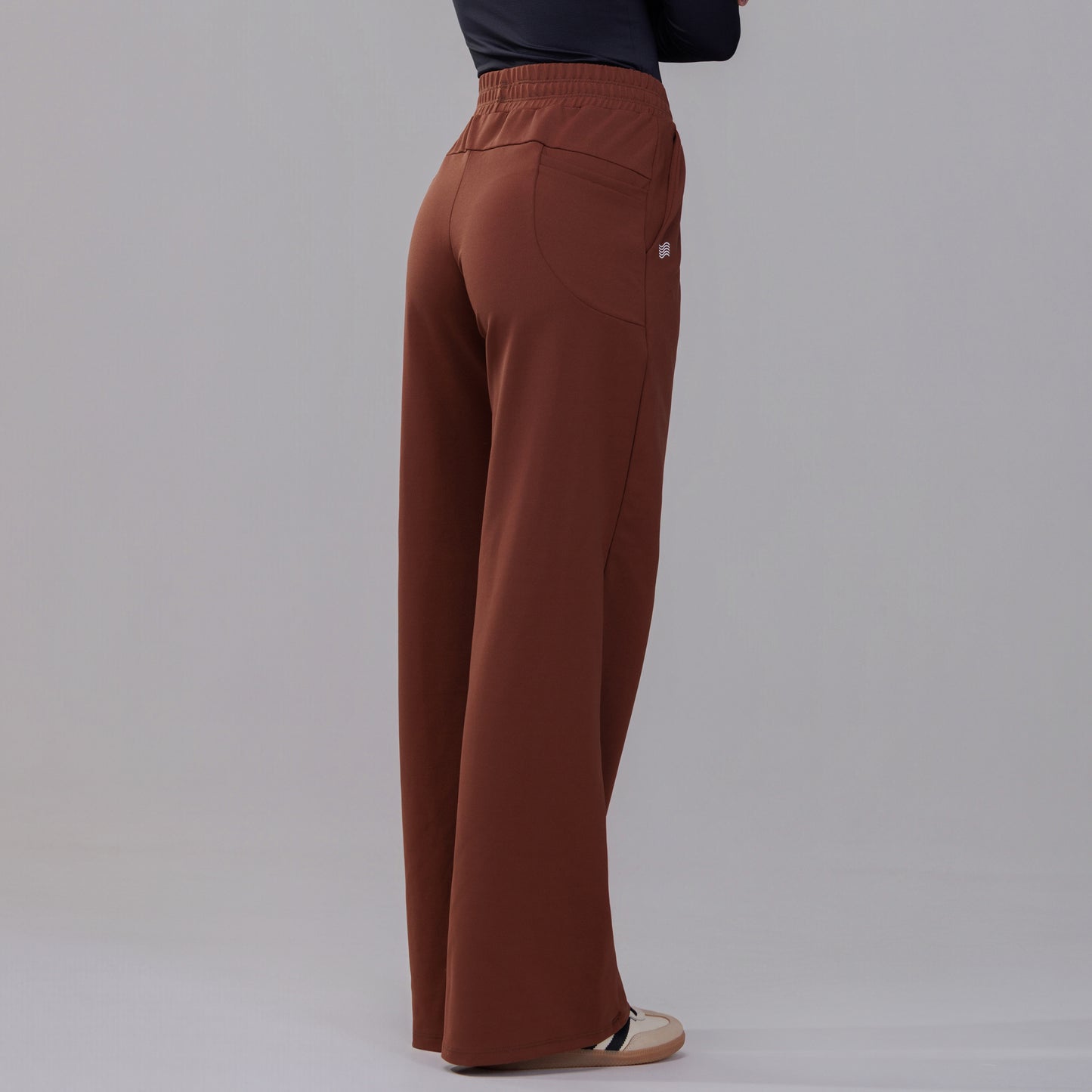 Dry Wide-Leg Pants